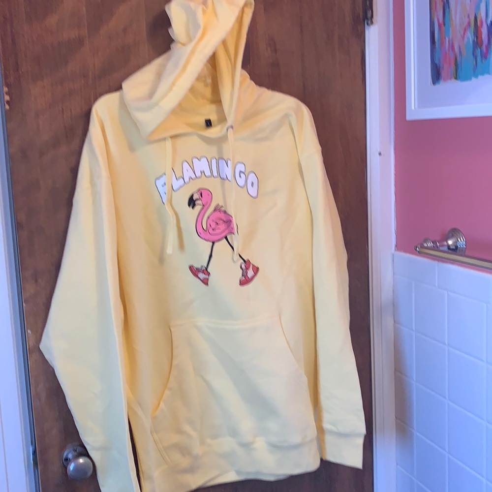 Flamingo Large Hoodie. Film glam